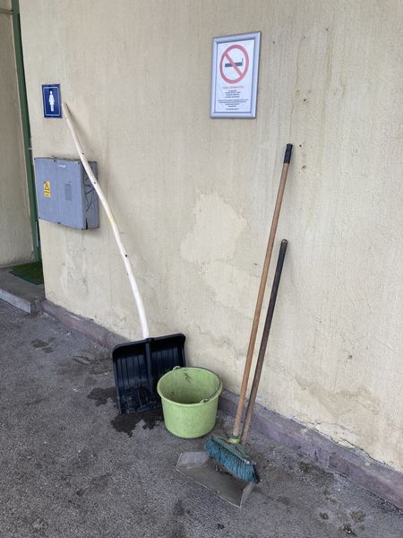 vasútállomás, NO COMMENT – 2022, Veszprém, vasútállomás