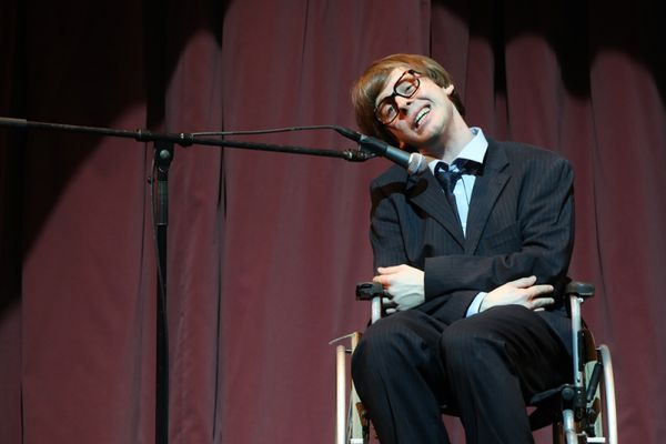 mindenség elmélete, KRITIKA – A mindenség elmélete