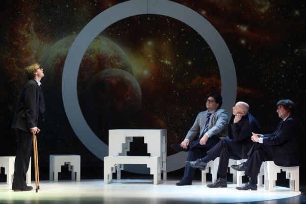 mindenség elmélete, KRITIKA – A mindenség elmélete