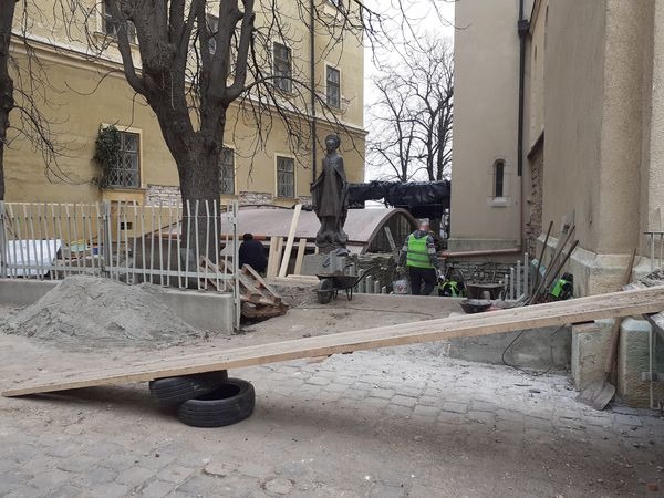 vár, Helyzetjelentés a vár megújításáról