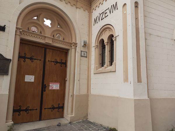 vár, Helyzetjelentés a vár megújításáról