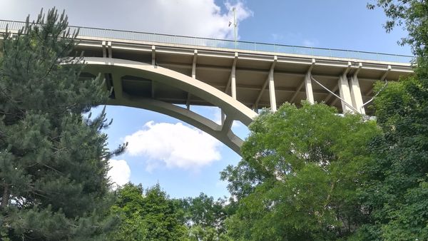 viadukt, A viadukt látványa fontosabb az életnél?