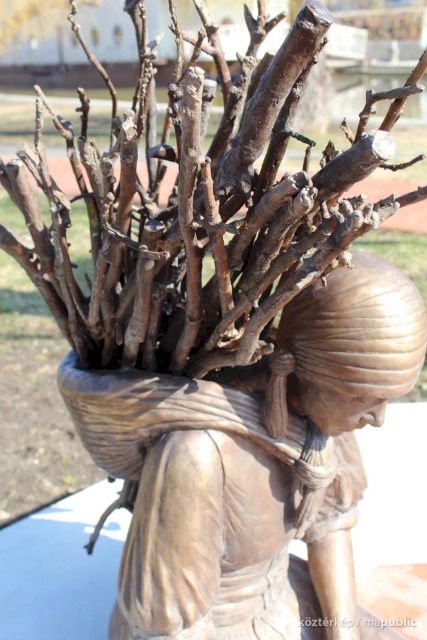 rőzsegyűjtés, RŐZSEGYŰJTÉS – Hála kormányunknak, már nem büntetendő