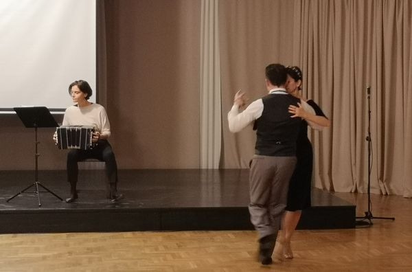 tangó, Tangó és álom képbe kötve