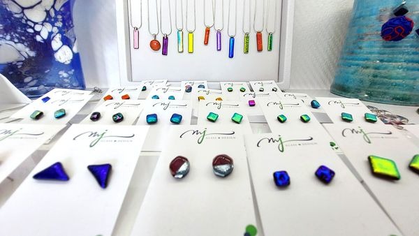 Üvegcse, KÁPRÁZAT – Üvegcse, a harmónia szigete