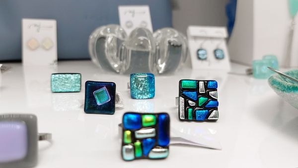 Üvegcse, KÁPRÁZAT – Üvegcse, a harmónia szigete