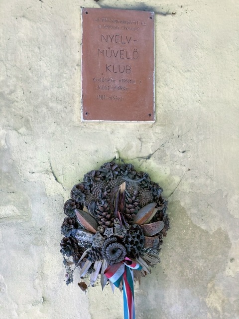 Kiskuti csárda, EGY EMLÉKTÁBLA TITKA – Megújul a Kiskuti csárda