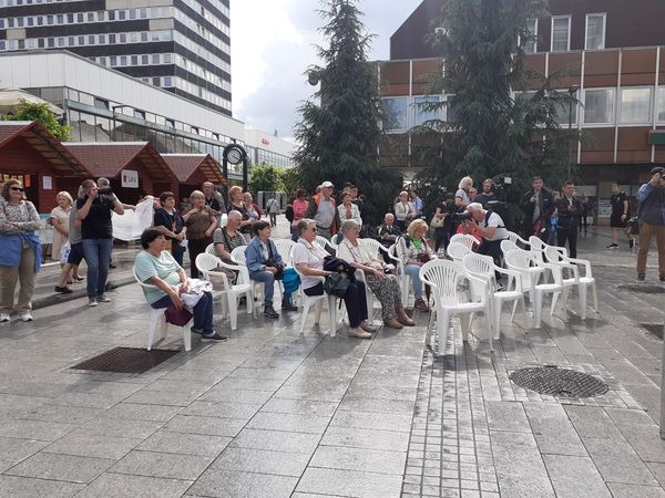 könyvhét, KÖNYVHÉT – Nagy az írástudók felelőssége