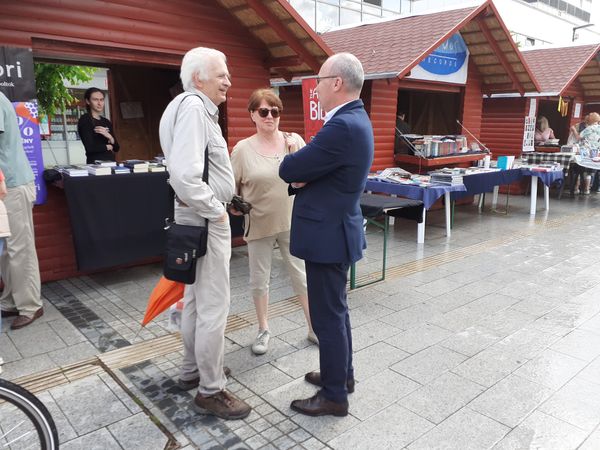 könyvhét, KÖNYVHÉT – Nagy az írástudók felelőssége