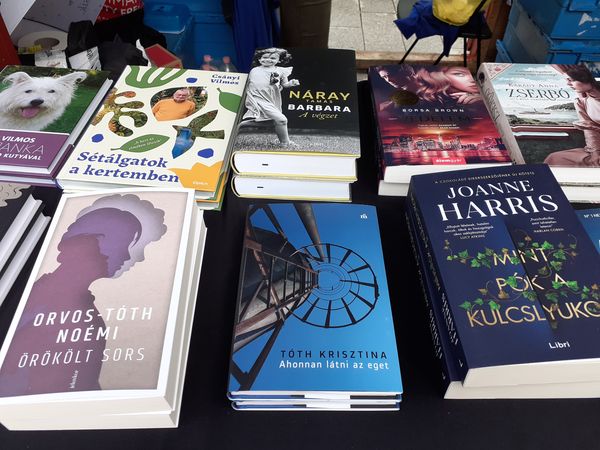 könyvhét, KÖNYVHÉT – Nagy az írástudók felelőssége