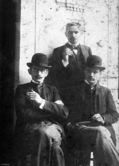 Cholnoky fivérek, A CHOLNOKY FIVÉREK – Tudósok és félőrült zsenik