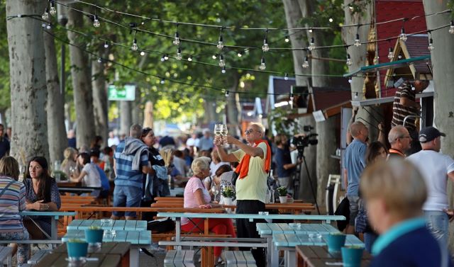 árak, Árak: A Balaton se olcsó, de a tenger még drágább
