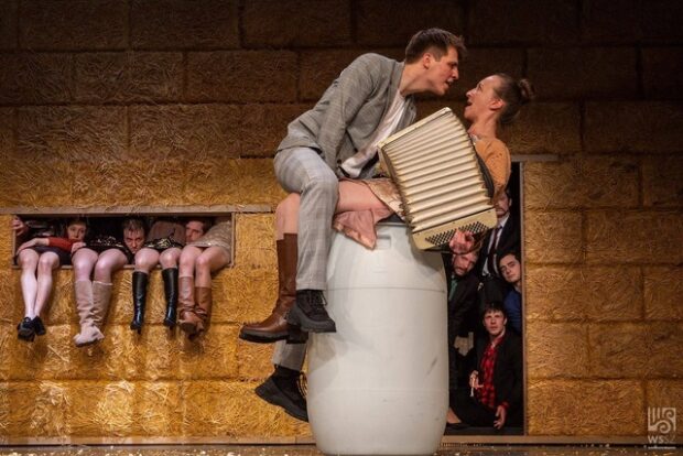 díjeső, DÍJESŐ – Legjobb előadás, legjobb rendezés, legjobb epizodista