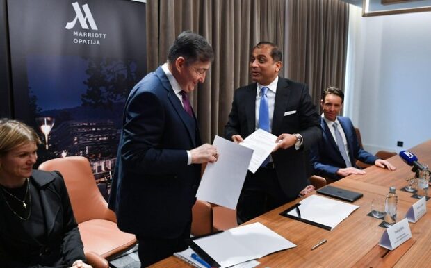 bevásároltak, BEVÁSÁROLTAK – Orbánék 11 üzletházat vettek Belgrádban