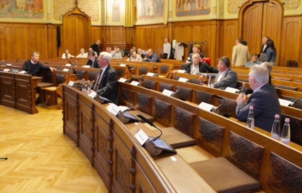 vidéki független, VIDÉKI MAGYARORSZÁG – Milyen a nyilvánosság helyzete a vidéki önkormányzatoknál?