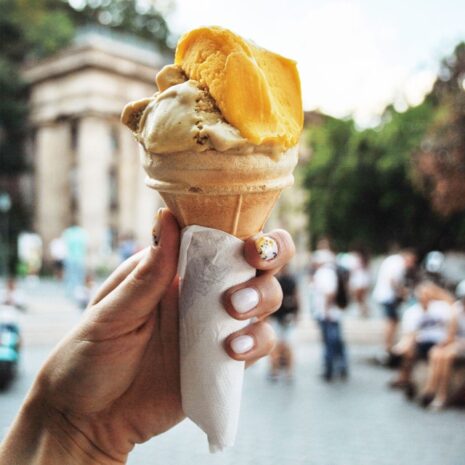 fagyi, FAGYI – Hideg nyalat, szezongyönyör, kánikulás mozdulatművészet