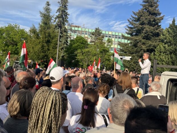 választások, VÁLASZTÁSOK – Elolvassa valaki a programokat egyáltalán?