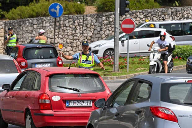 káosz, Káosz a Balkánon – Lecke világvégéből